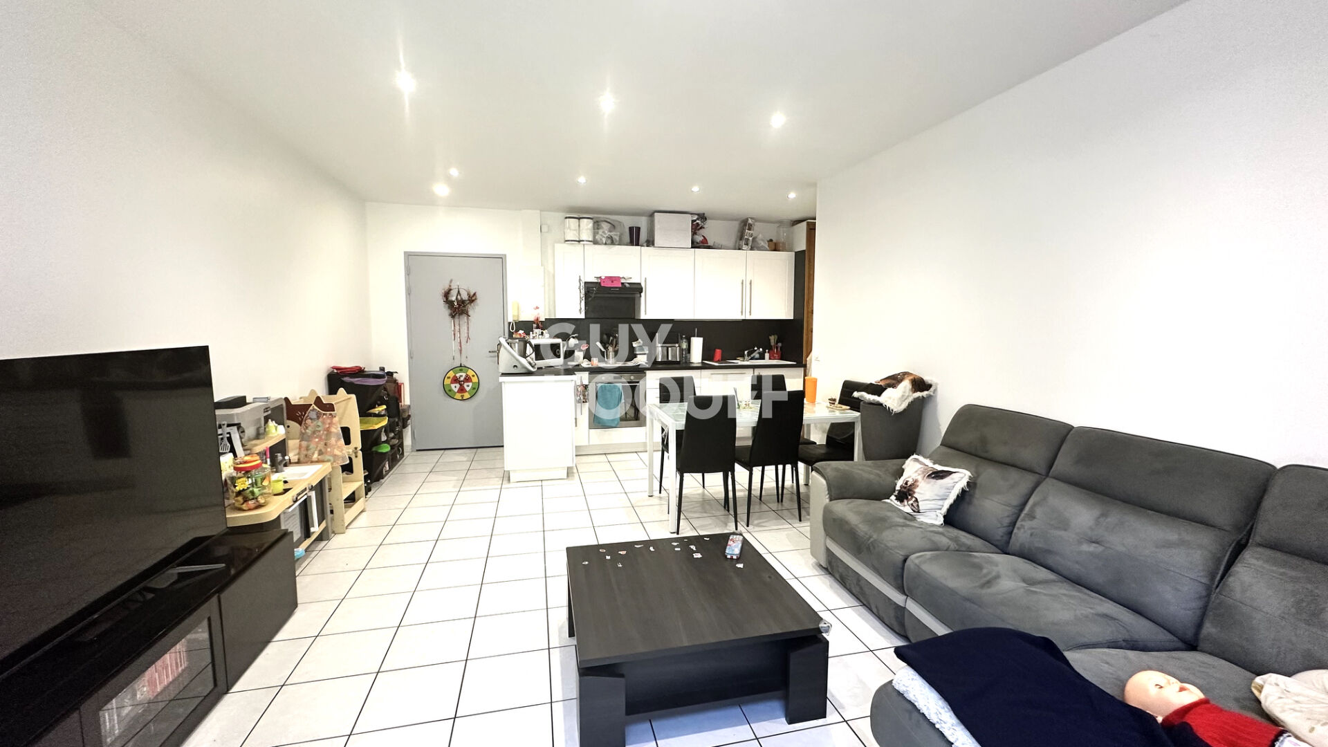 Appartement de 61,15 m² - 3 pièces à Forges- Les- Bains- plain pied