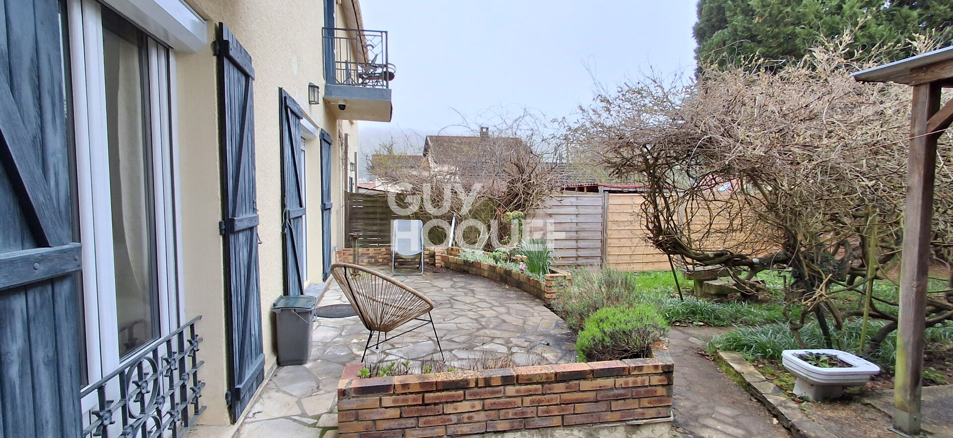 Appartement  - 4 chambres - 6 pièce(s) - 349 000 