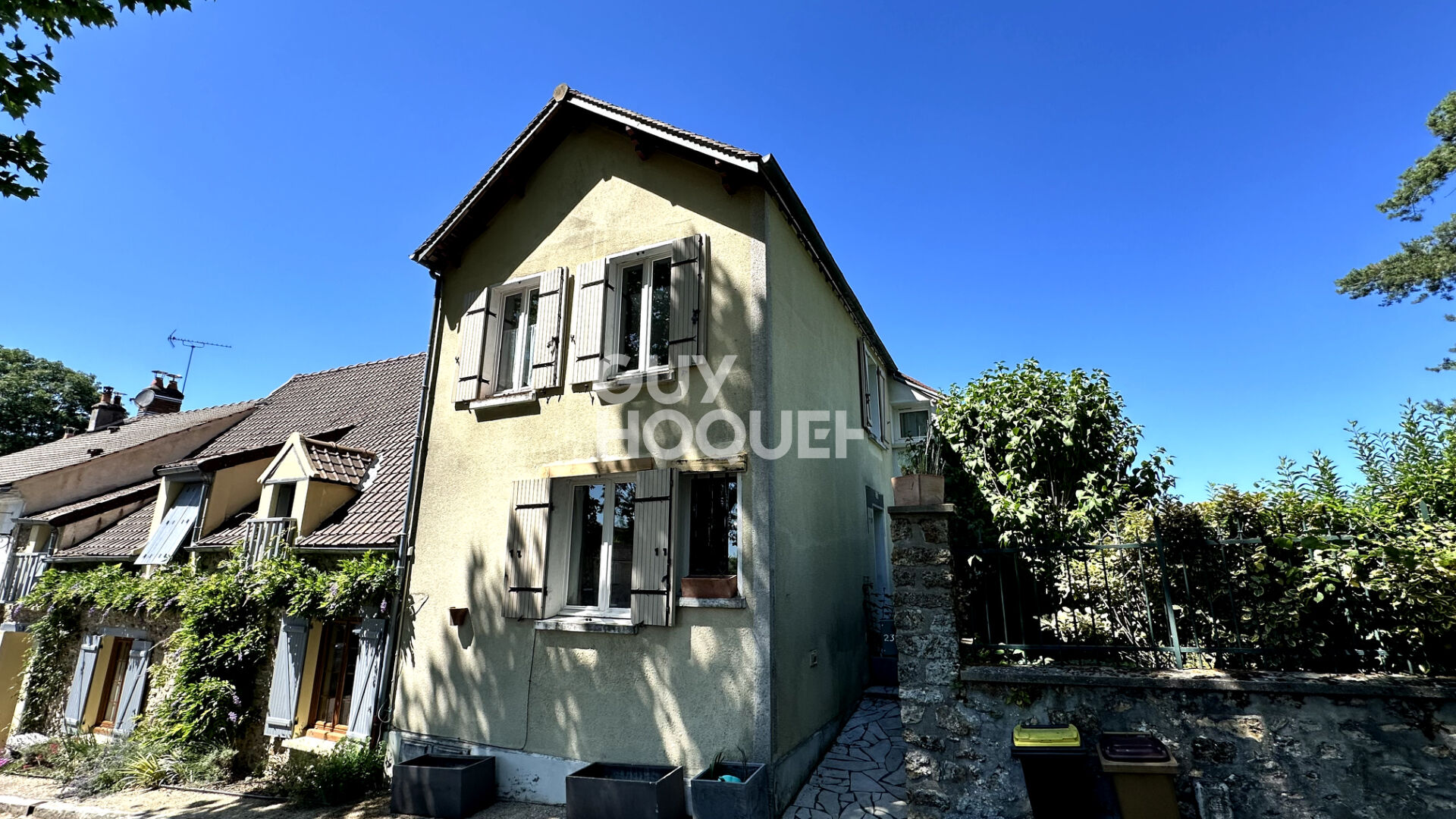 Maison de ville - 3 pièces - 61 m2 - centre bourg