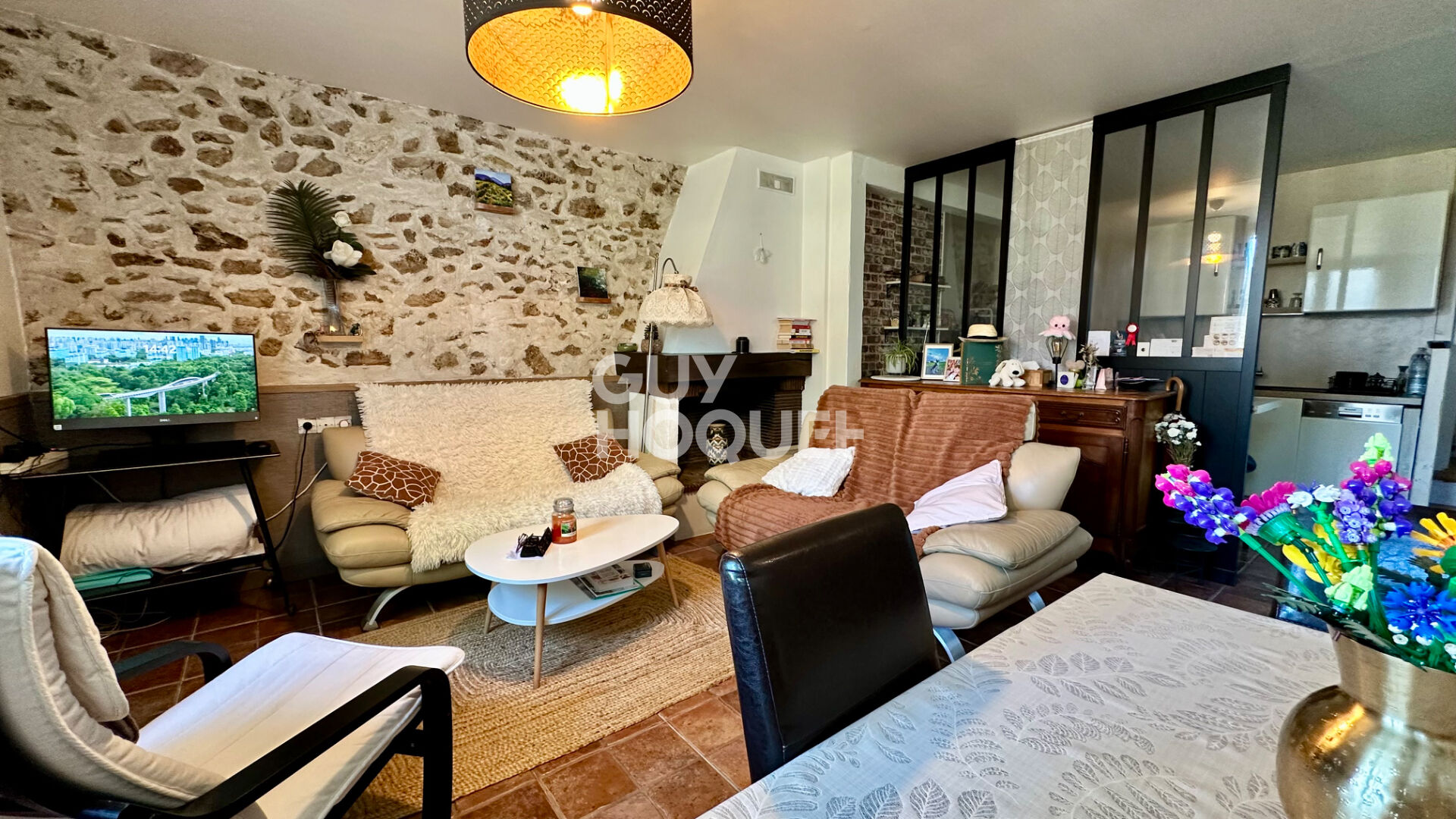 Maison de ville - 3 pièces - 61 m2 - centre bourg