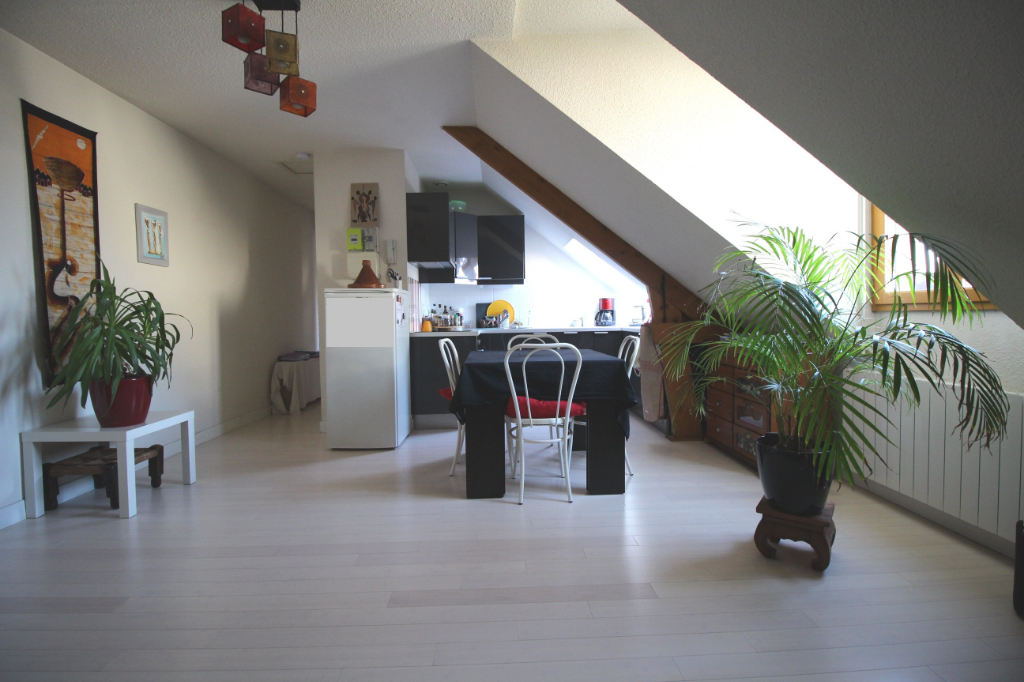 MEZIERES-SUR-SEINE - Appartement 2 pièces