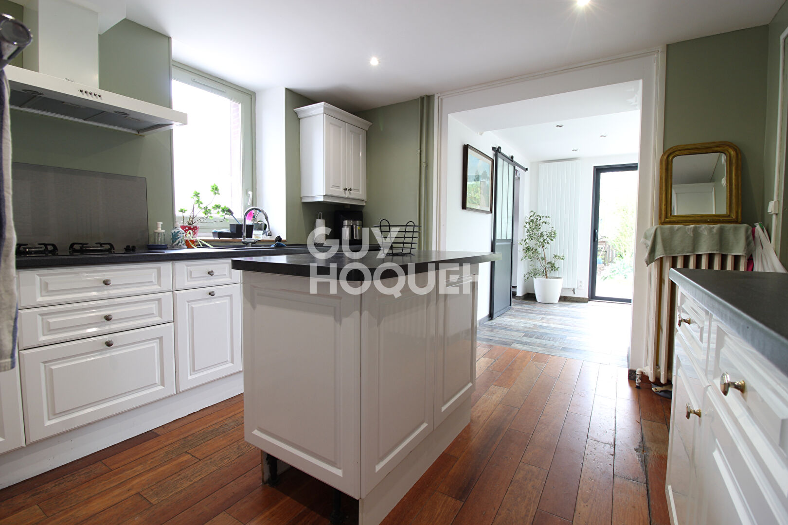 Grande maison familiale dans secteur calme