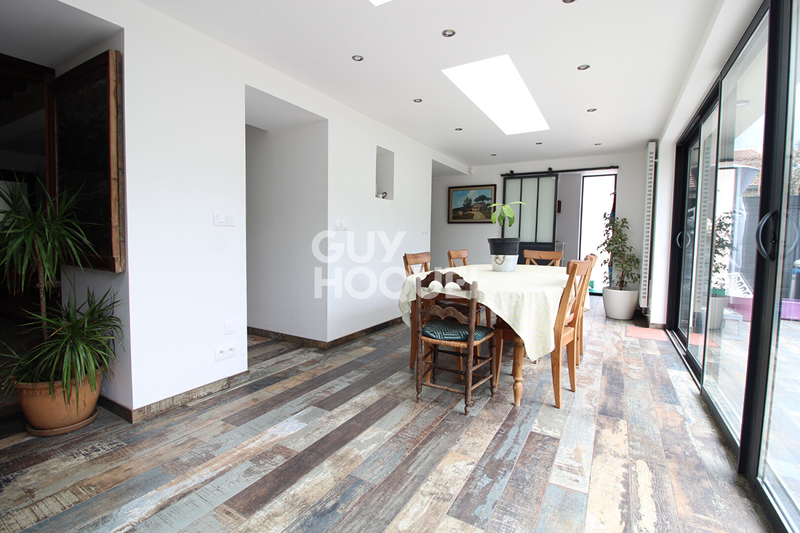 Grande maison familiale dans secteur calme