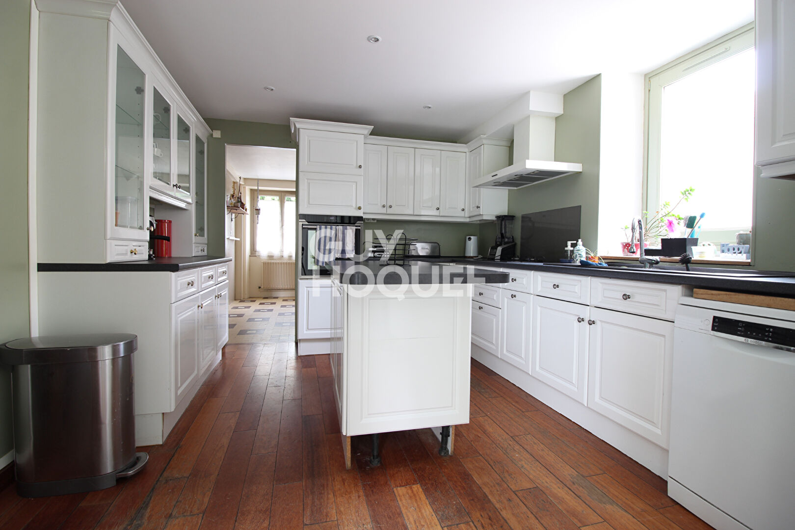 Grande maison familiale dans secteur calme