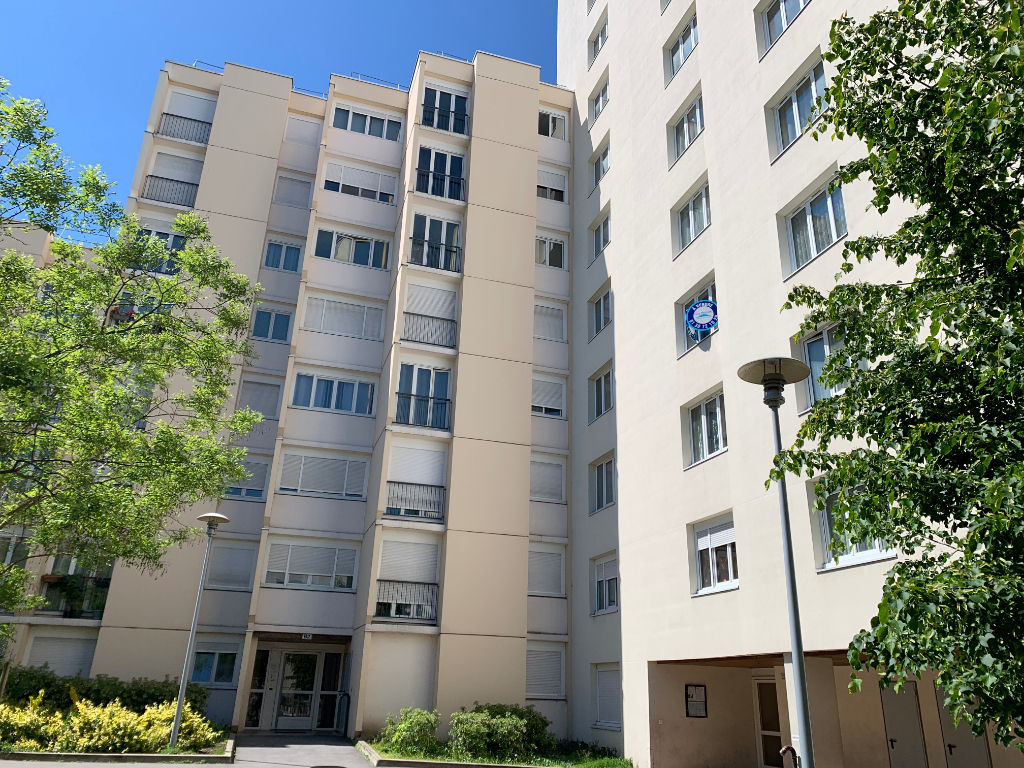 SANNOIS LIMITE FRANCONVILLE - F4 - HLM