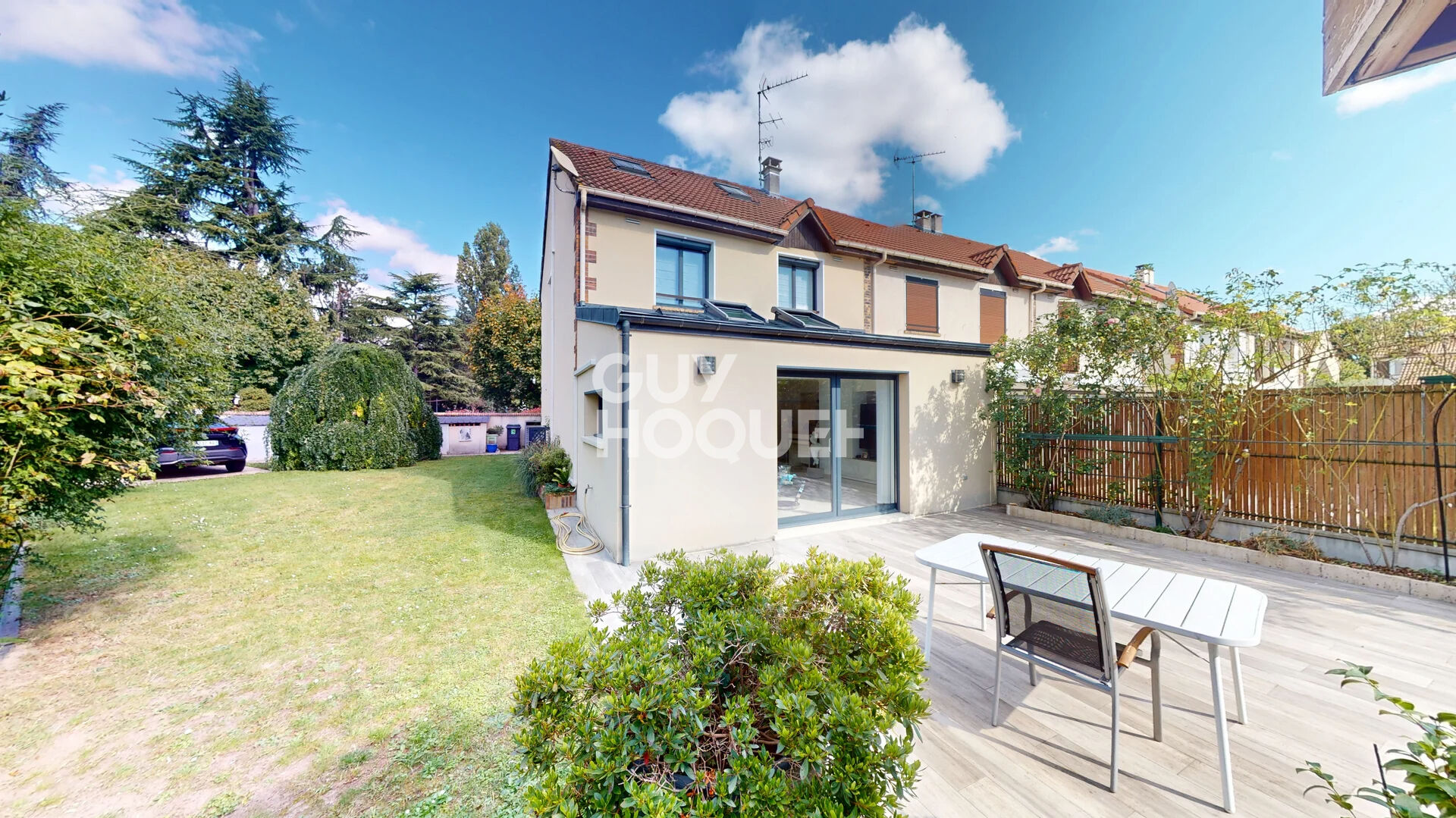 Maison à vendre à Franconville - 6 pièces, 4 chambres, excellent état