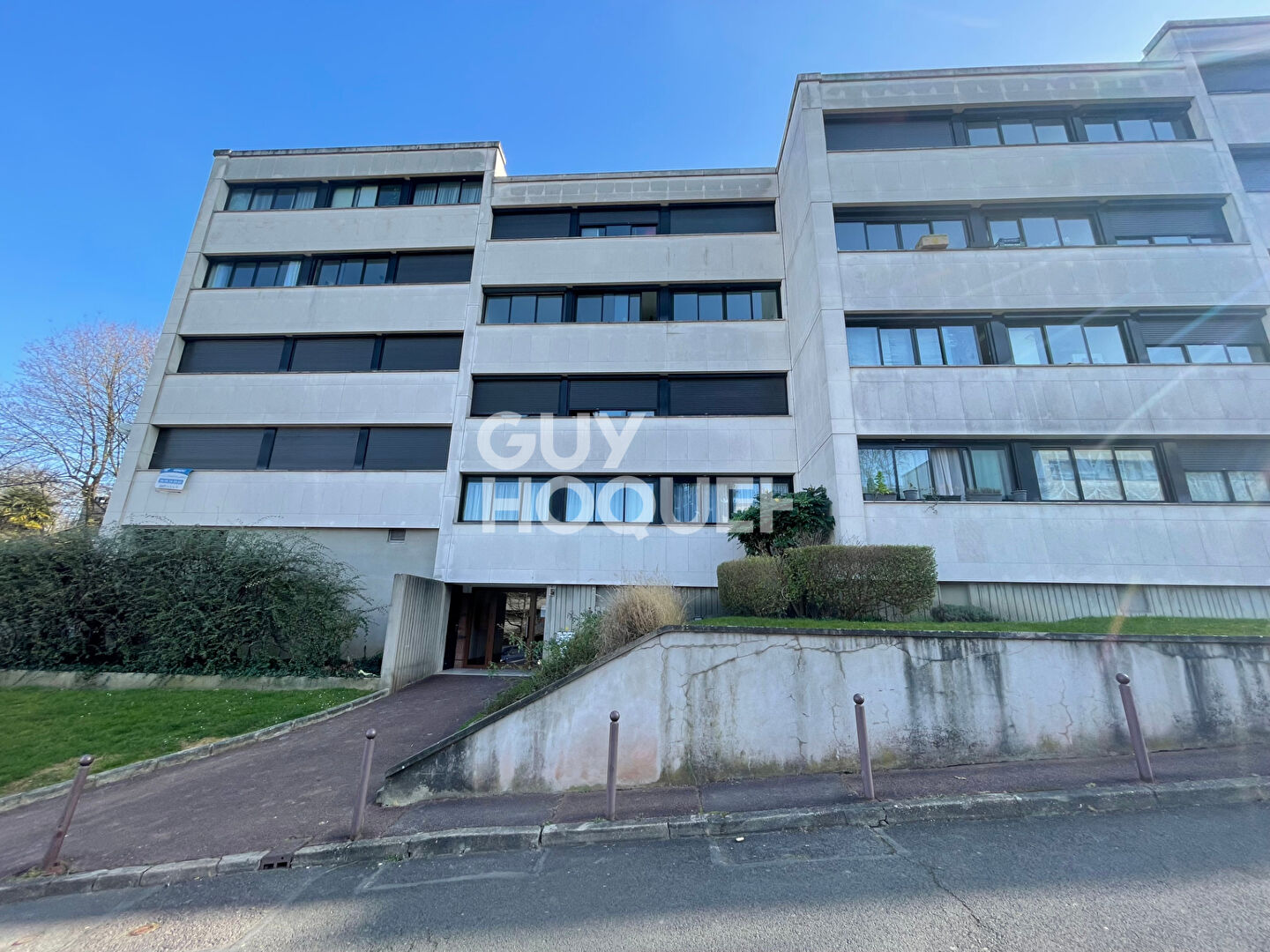 LOCATION : appartement 2 pièces (43 m²) à FRANCONVILLE
