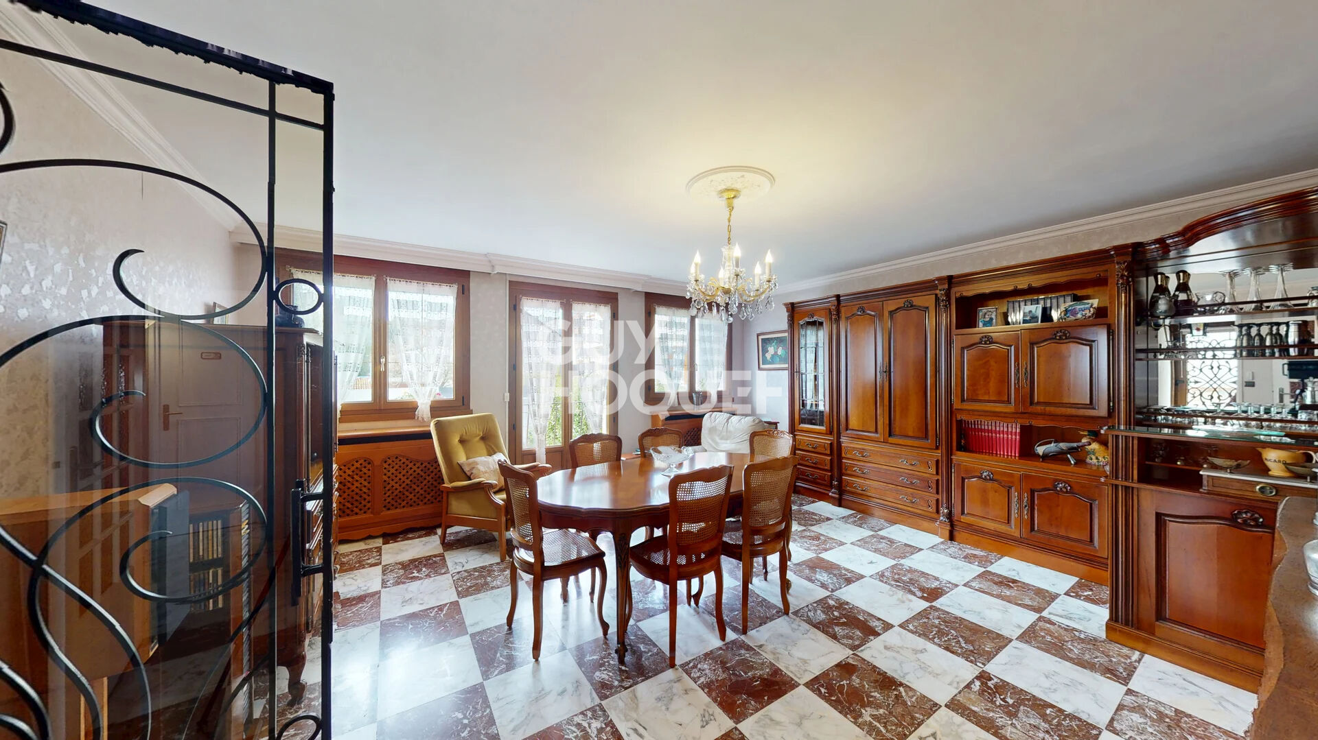 Maison à vendre à Franconville - 6 pièces, 3 chambres, jardin - A DEUX PAS DE JEANNE D'ARC