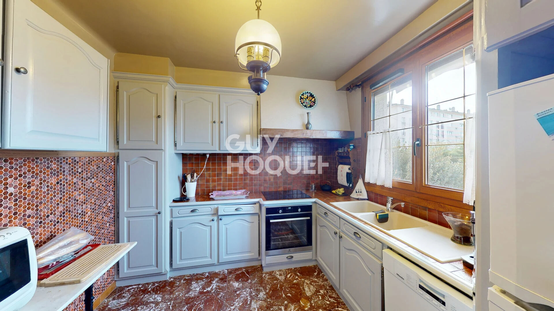 Maison à vendre à Franconville - 6 pièces, 3 chambres, jardin - A DEUX PAS DE JEANNE D'ARC