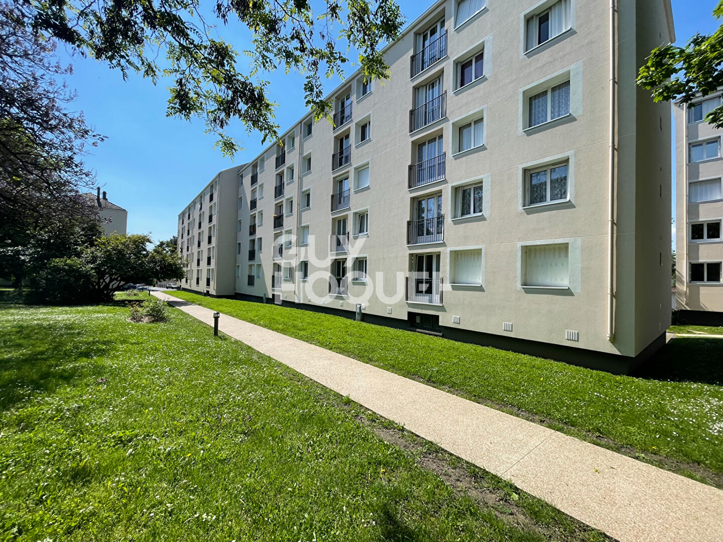 VENTE d'un appartement 5 pièces à TAVERNY