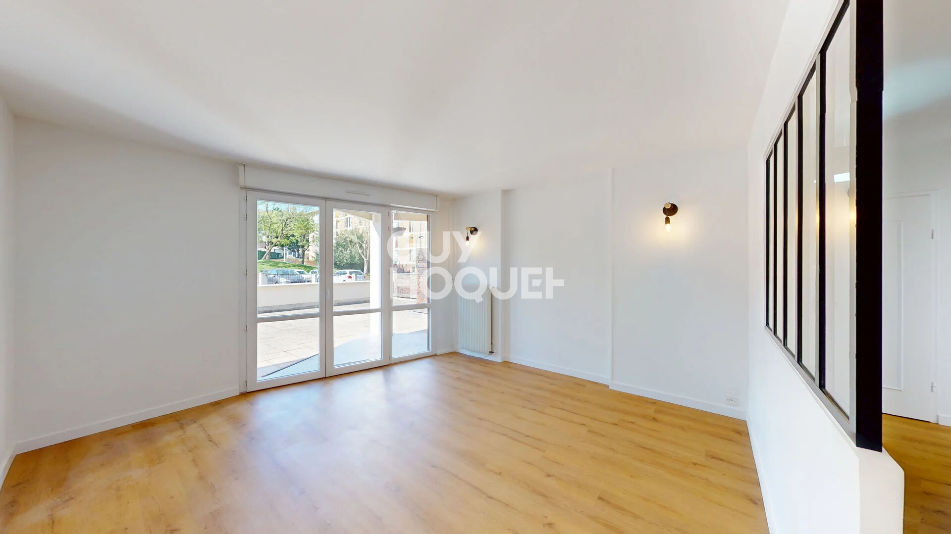 LOCATION : Appartement 3 pièces avec terrasse et BOX  à Franconville - Centre-Ville