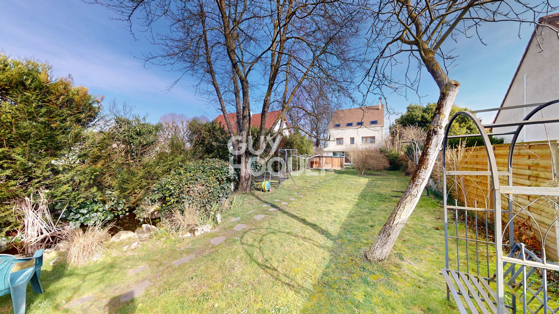 Maison à vendre à Herblay sur Seine - 9 pièces, 6 chambres