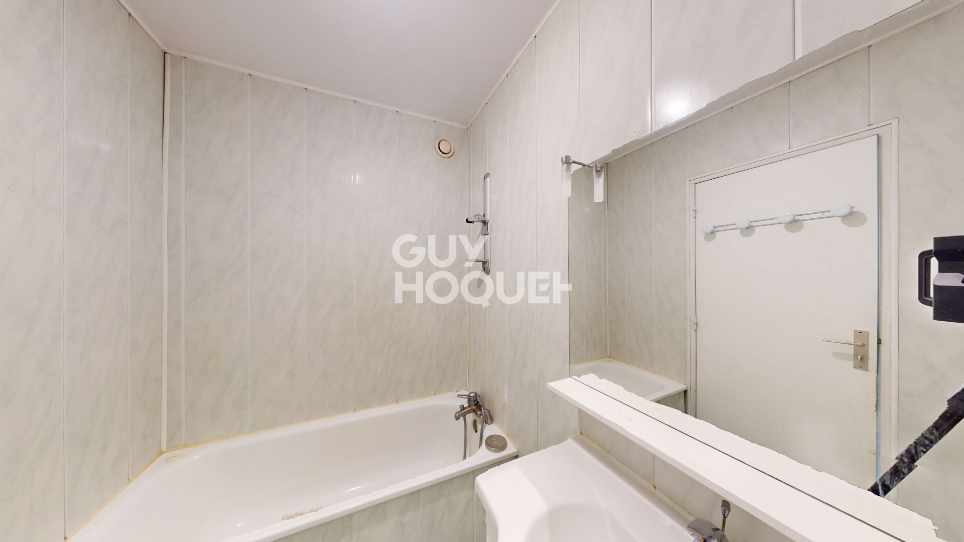 EN EXCLUSIVITE - APPARTEMENT 3 PIECES - PLACE DE PARKING - LUMINEUX