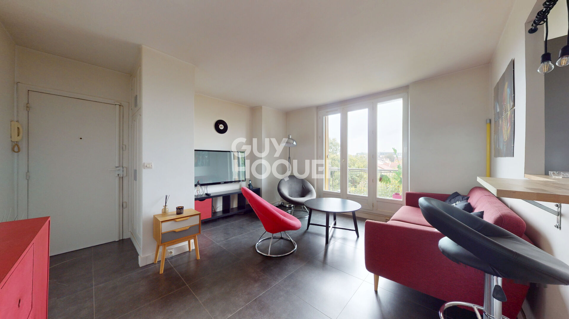 EXCLUSIVITÉ  APPARTEMENT 3 PIÈCES MEUBLÉ AU CALME