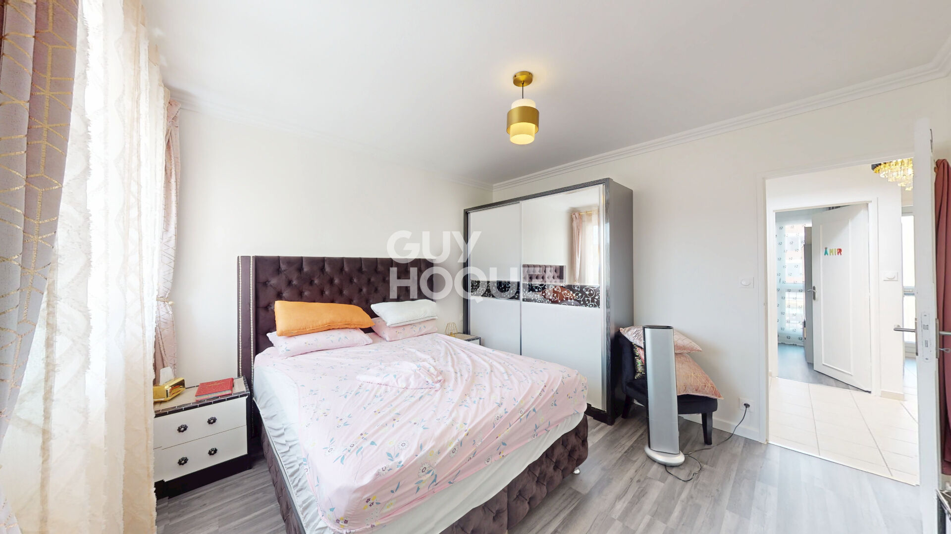 EN EXCLUSIVITE - MAISON 5 PIECES - ENTIEREMENT RENOVEE AVEC JARDIN ET BOX
