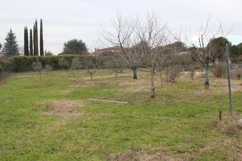 Terrain à bâtir plat et plein sud