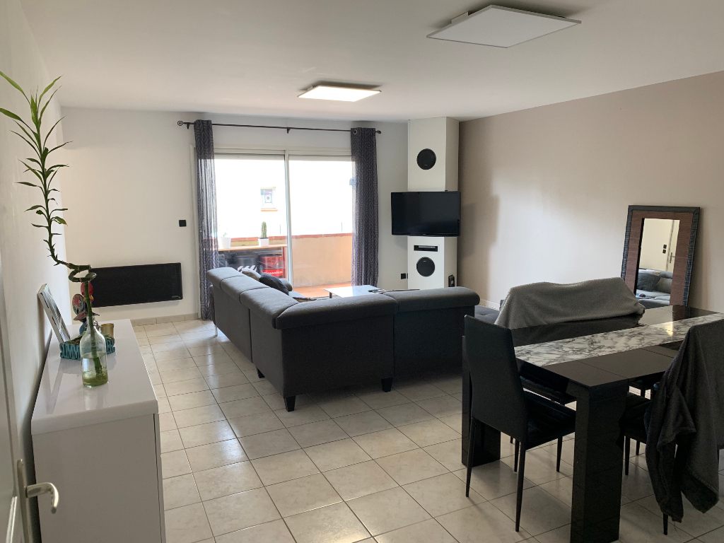 À Vendre, appartement d'une surface habitable de 102 m², 4 pièces à LABASTIDE ST PIERRE (82370).