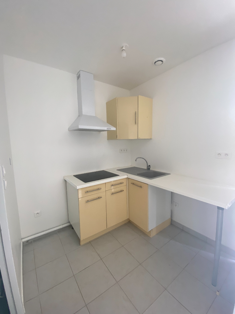 LABASTIDE SAINT PIERRE : studio T1 en location