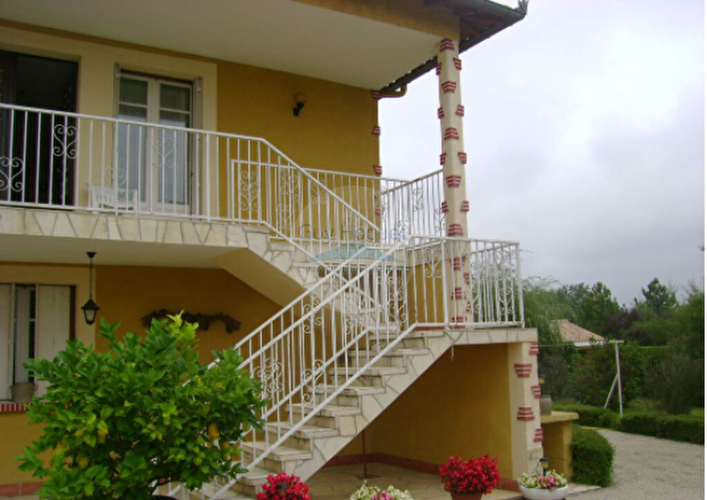 Vente en exclusivité : maison F5 avec piscine à MONTAUBAN