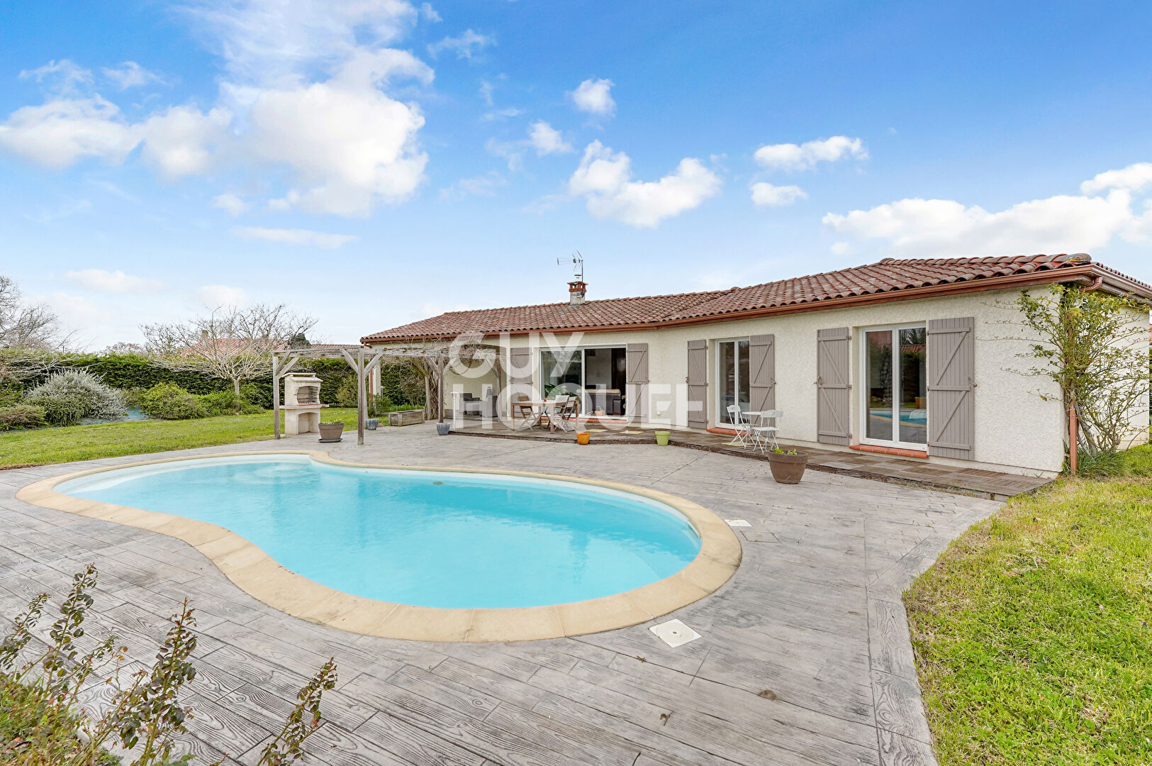 JOLIE Maison familiale 5 PIECES de plain pied