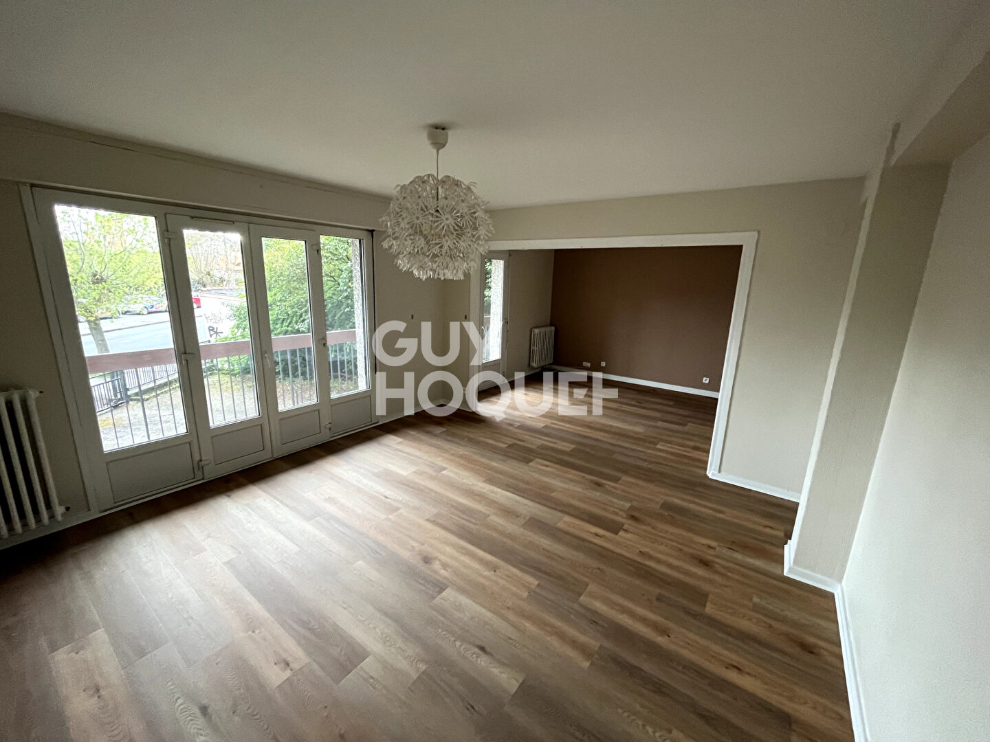 LOCATION d'un appartement F3 (84 m²) à MONTAUBAN