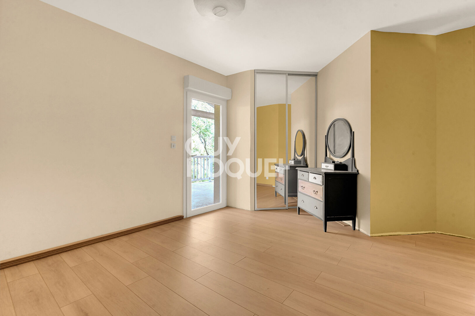 Villa à FRONTON 7 pièces, 180 m² avec piscine et terrain de 4 005 m²