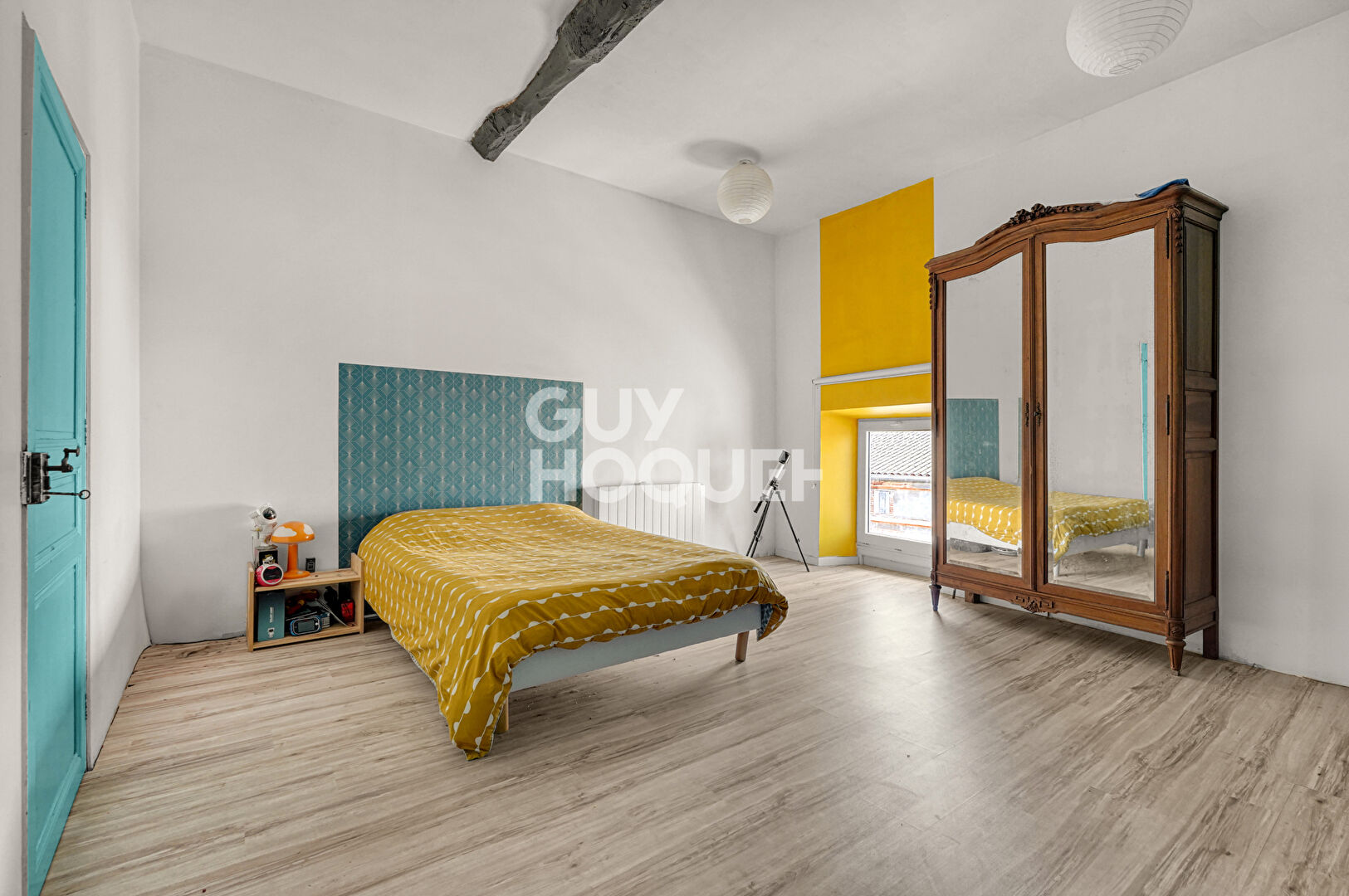 MAGNIFIQUE Maison de Village , 7 pièces , 255 m² , PISCINE et GARAGE.