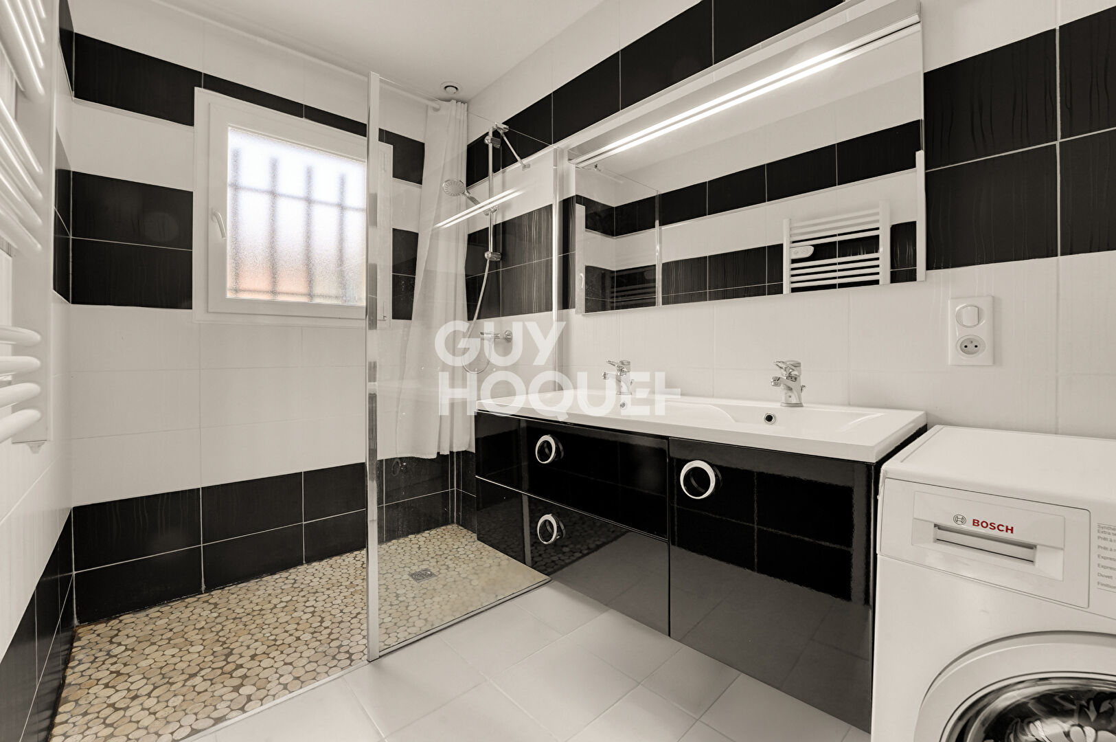 MAGNIFIQUE MAISON FAMILIALE, 4 PIECES, PISCINE à VILLAUDRIC (31620)