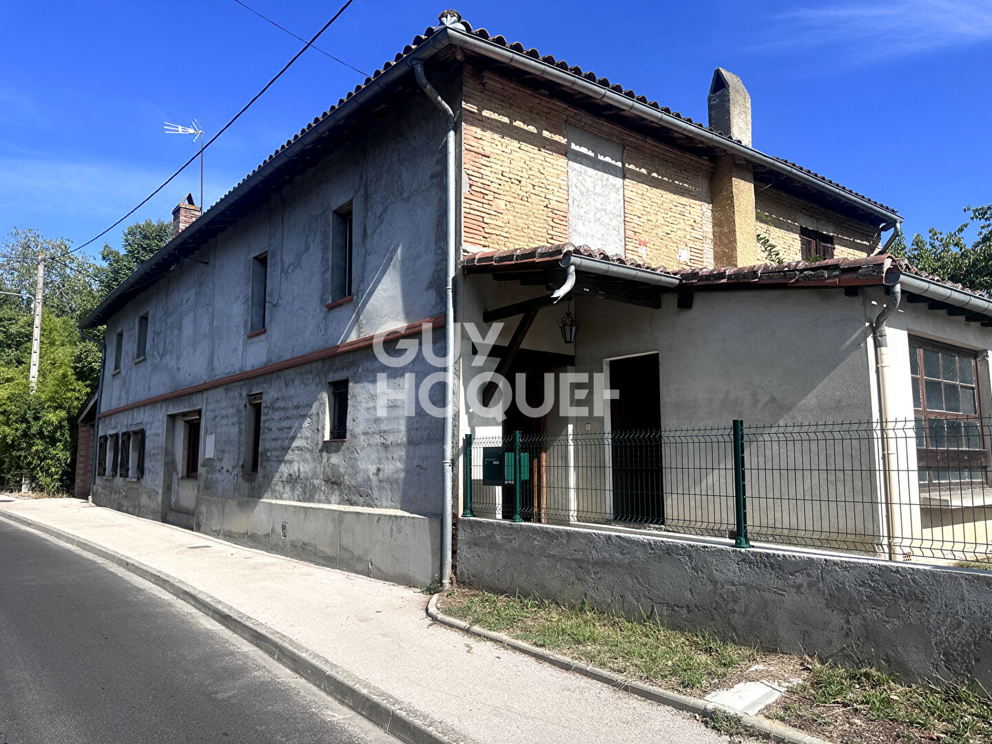 Centre de Fronton - Bâtisse 447 m²