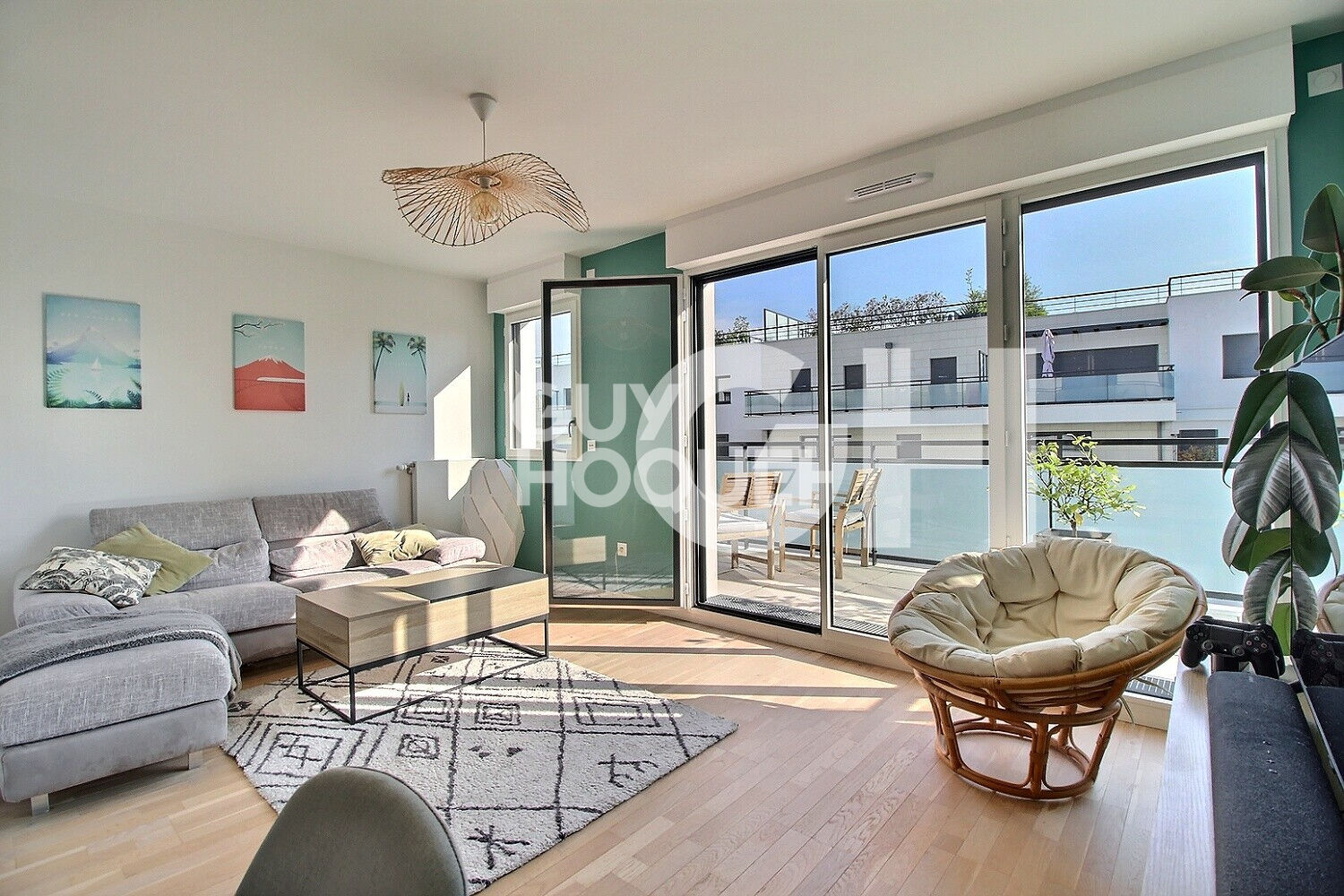 2 pièces MEUBLE avec bacon dans une résidence de 2020