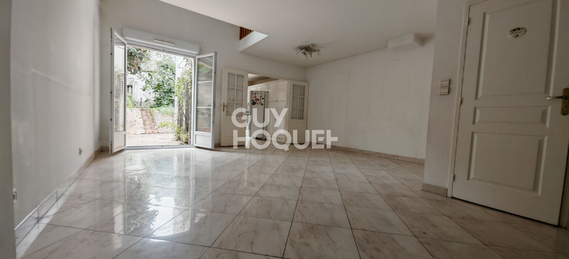 Maison récente au pied du Métro L14