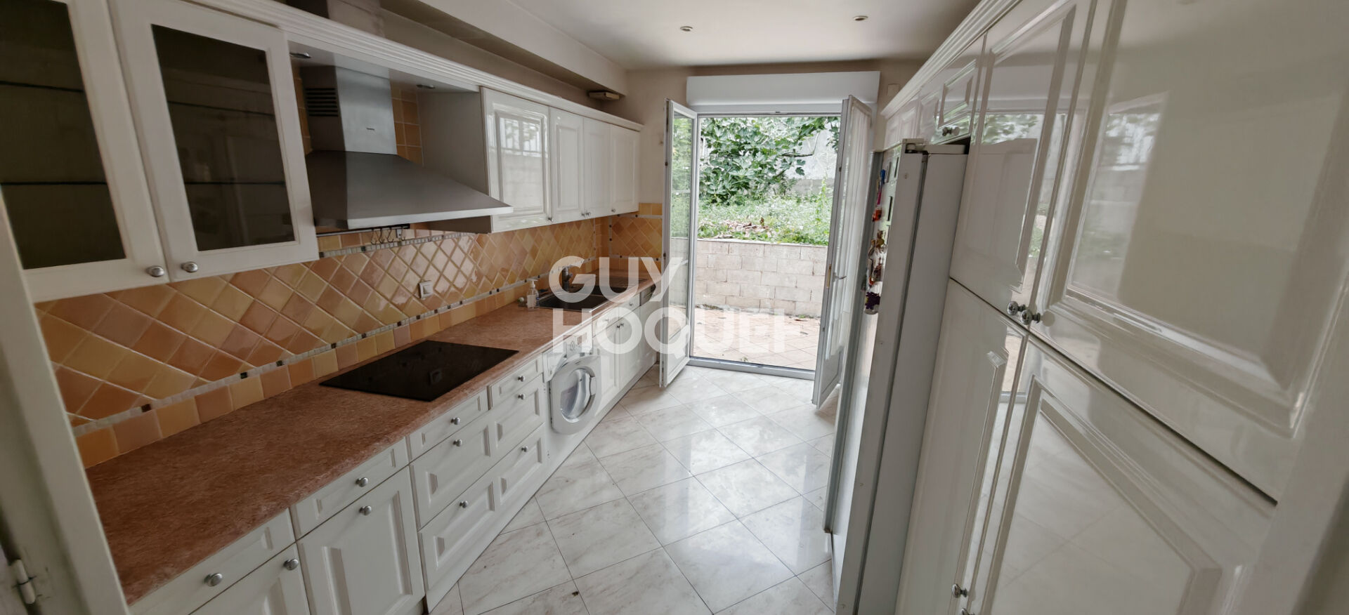 Maison récente au pied du Métro L14