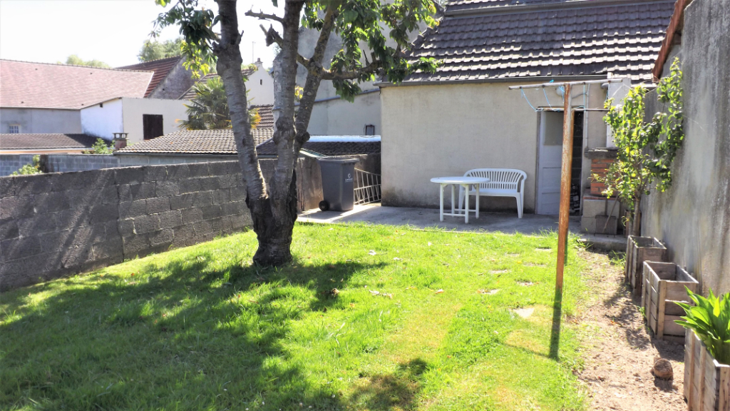 **A saisir ! Maison avec trois chambres**