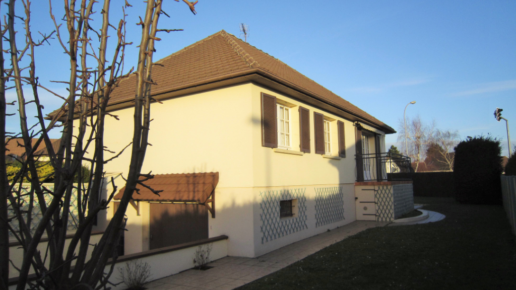 Maison Demouville 4 pièce(s) 77 m2