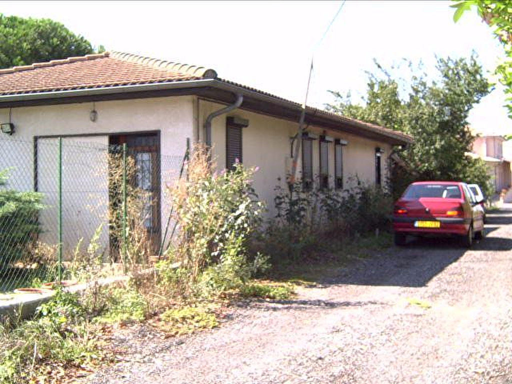 DANS AGREABLE VILLAGE