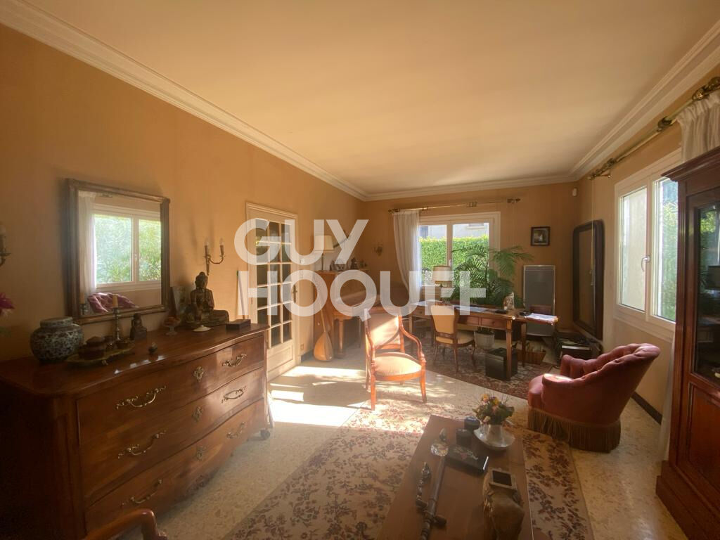 Propriété - 7 pièces ? GRENADE