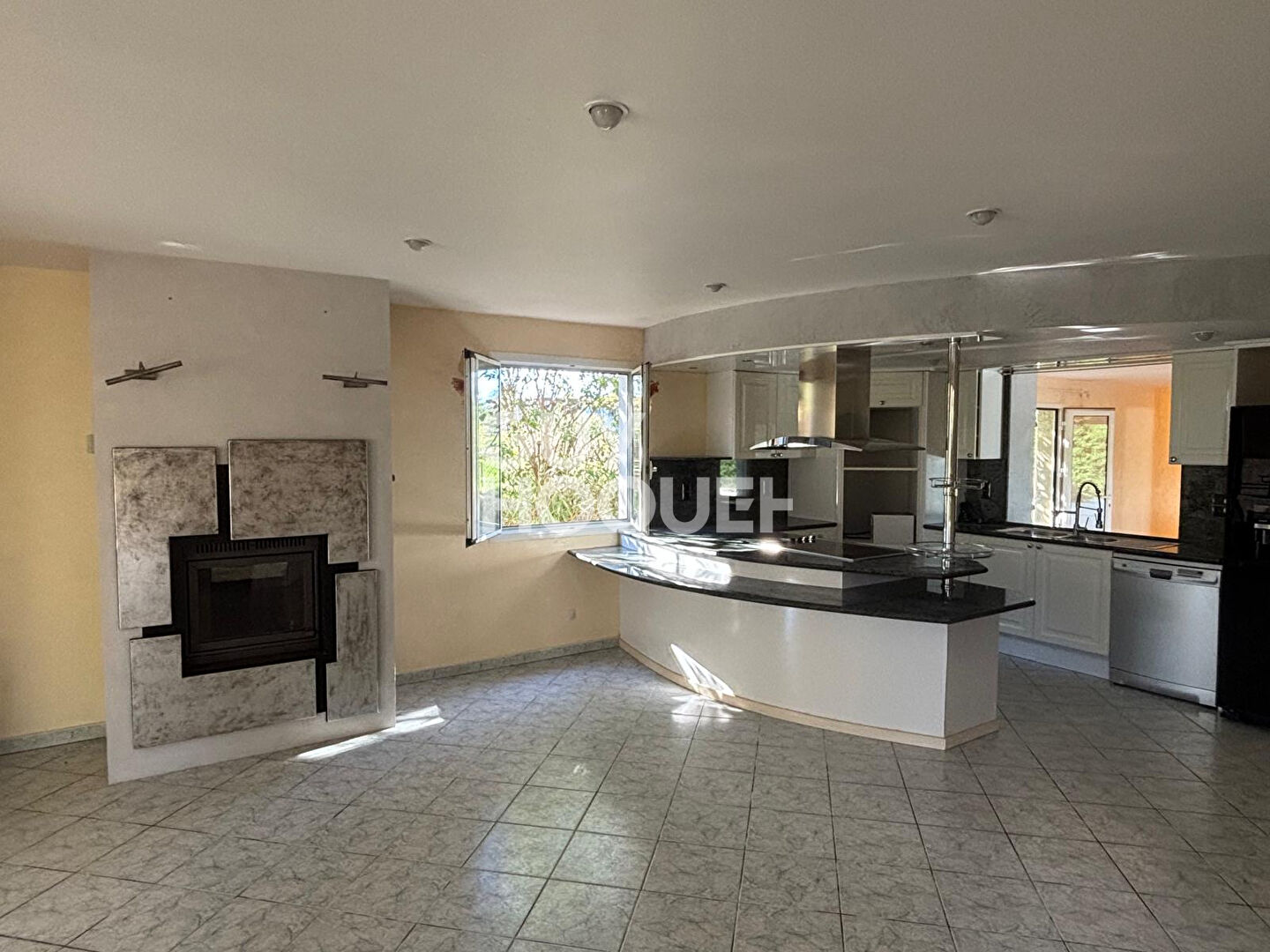 Maison spacieuse à vendre à Grenade - Référence 2470