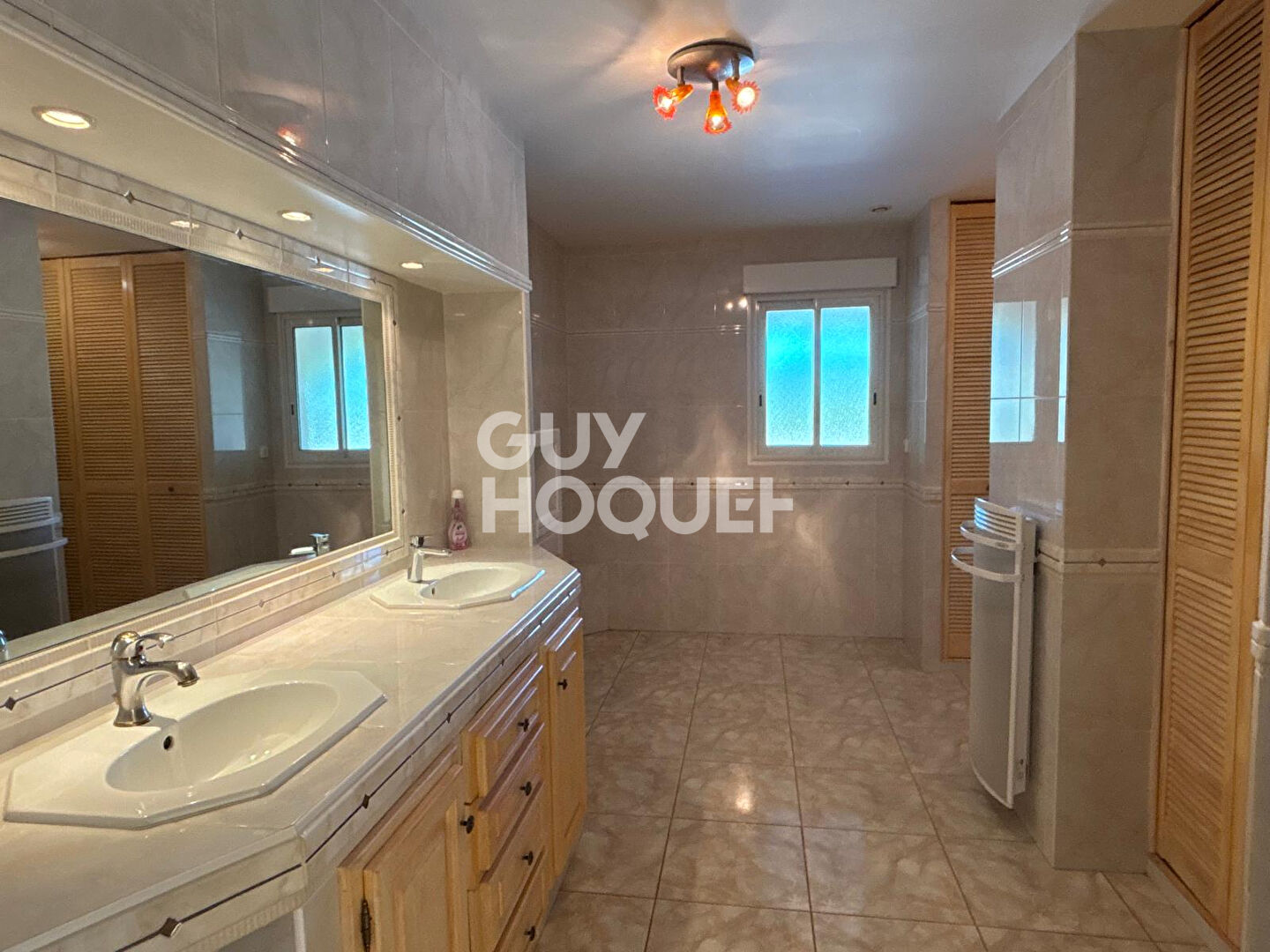 Maison spacieuse à vendre à Grenade - Référence 2470