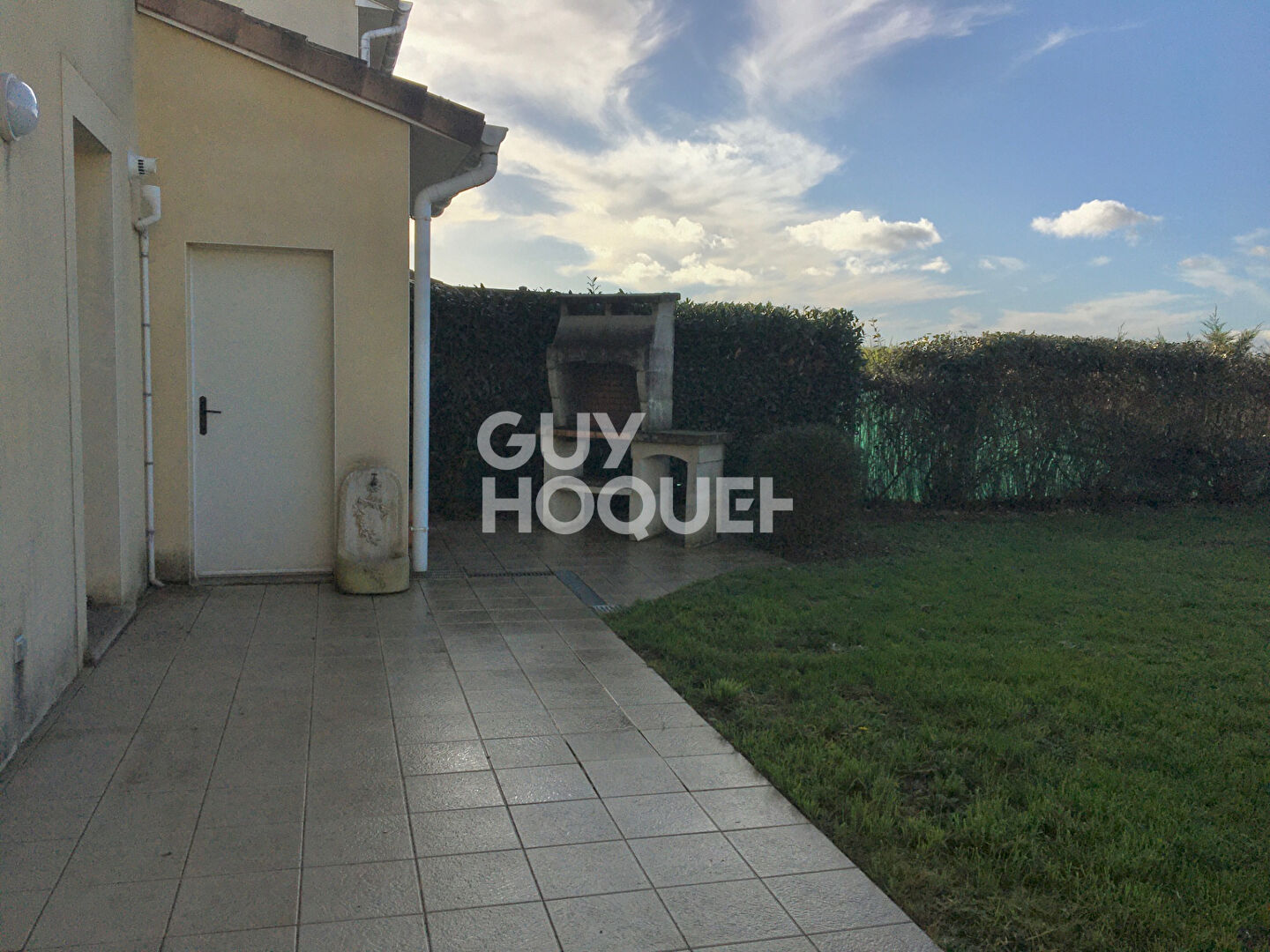 Maison moderne à louer à Grenade - 4 pièces, 3 chambres, garage fermé