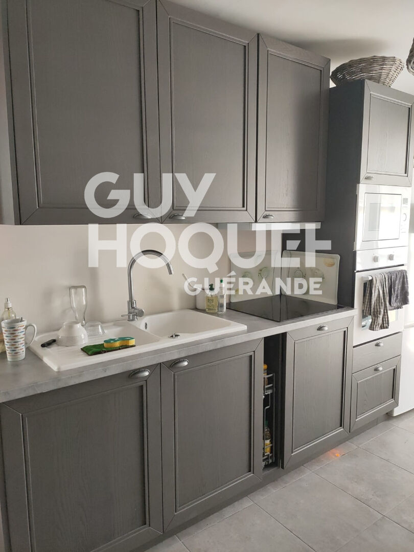 Local Commercial  avec appartement à l'étage