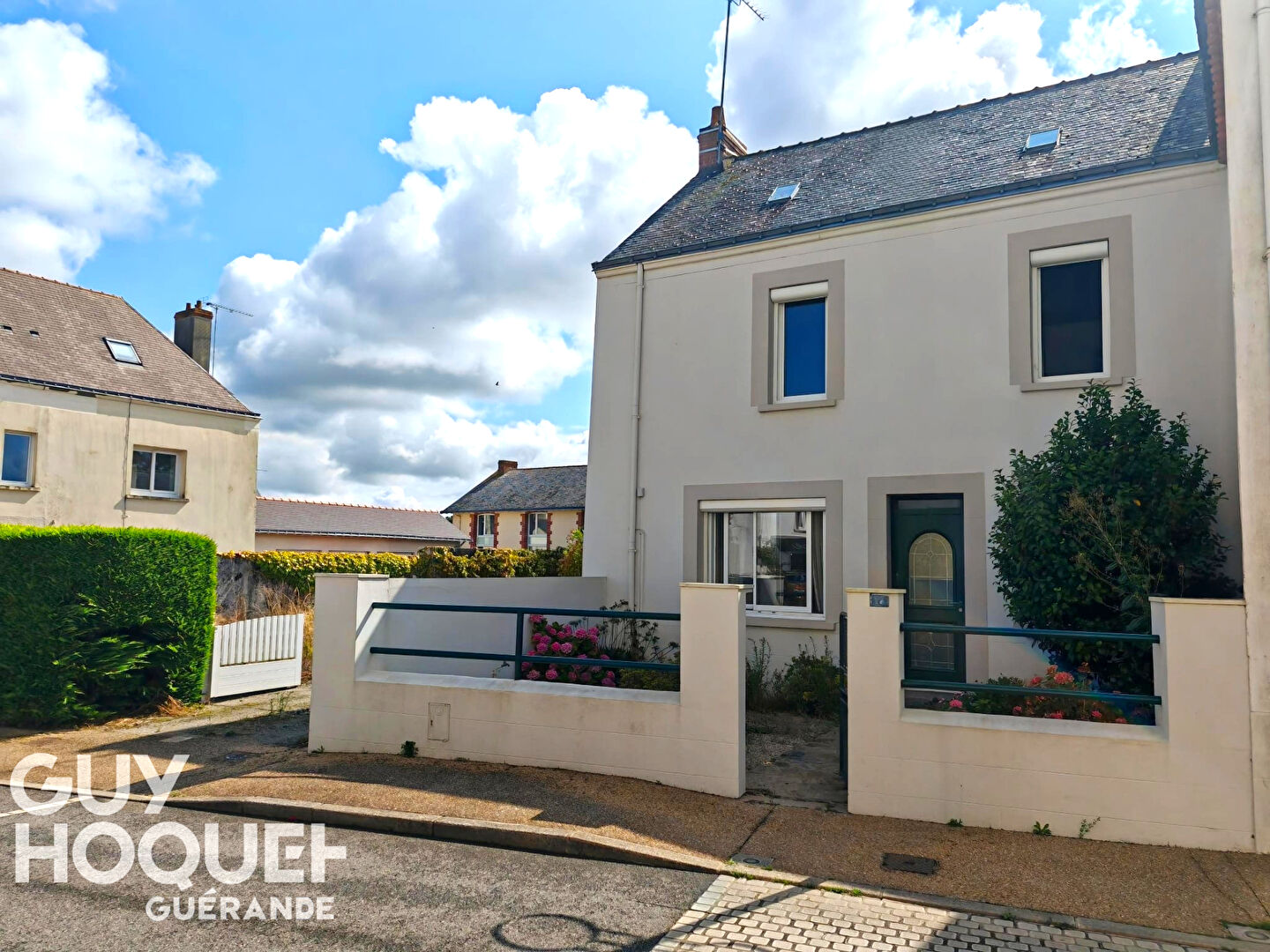 En Exclusivité - Belle maison de ville avec grand terrain en plein centre de Crossac