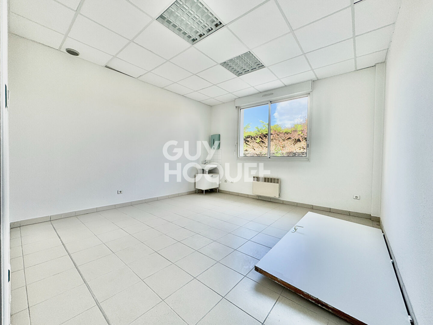 Grosse opportunitée dans le centre ville de La Teste - Local professionnel 4 pièces