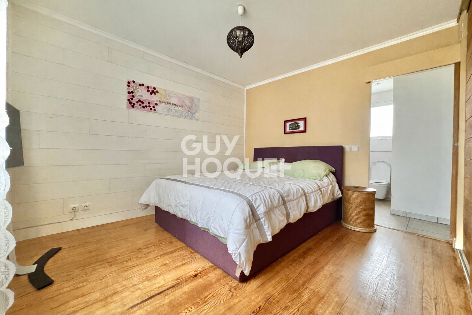 Maison chaleureuse de plain-pied et sa piscine à Meyran