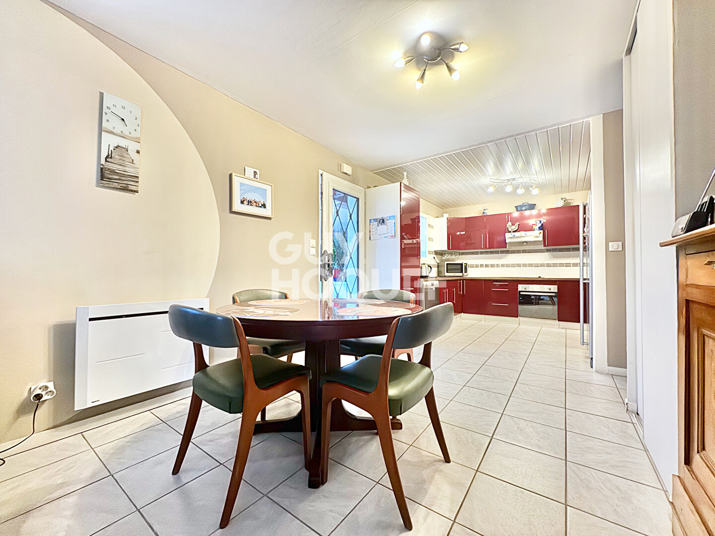 Maison chaleureuse dans le quartier prisé de Meyran