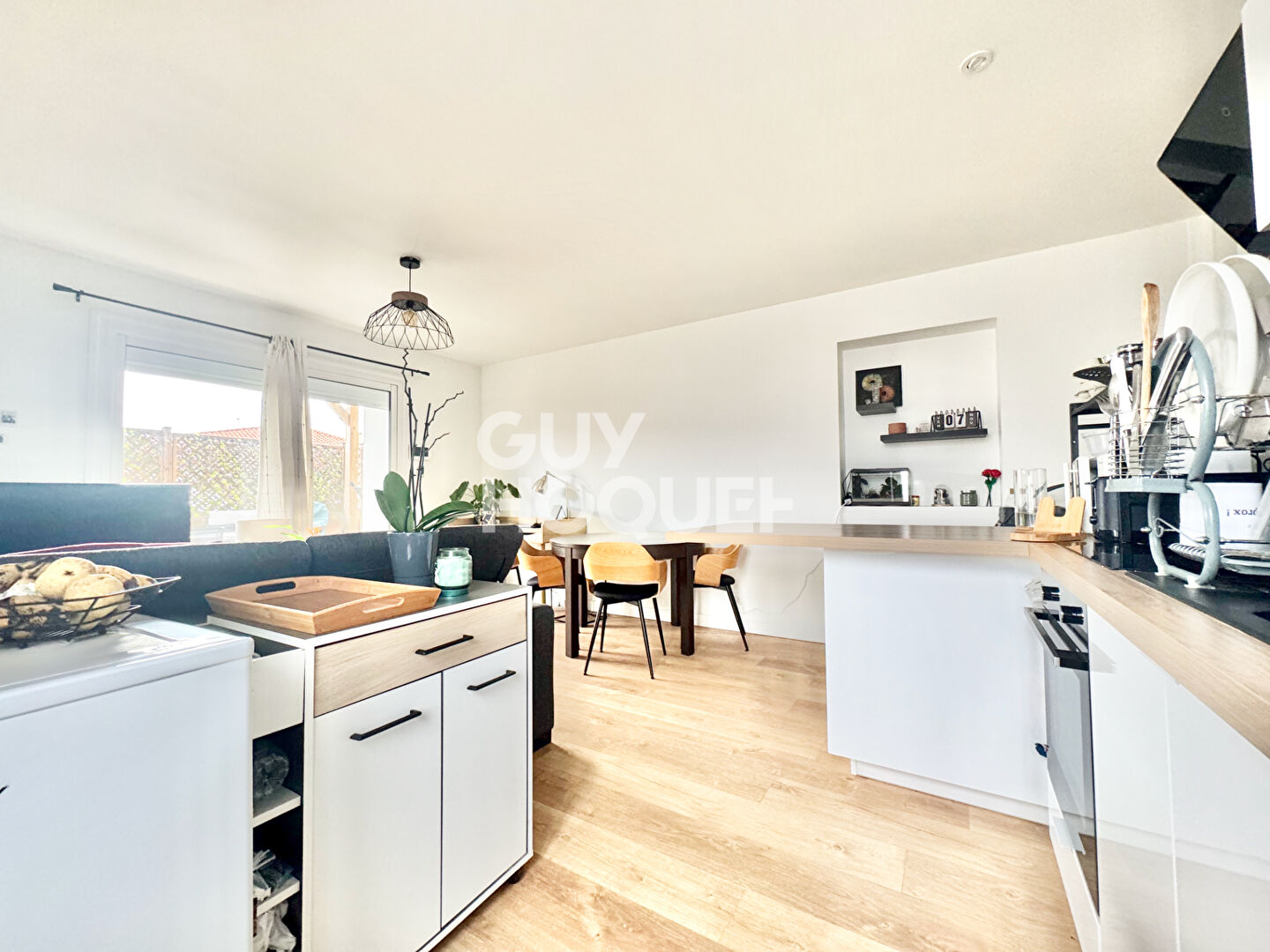 T2 rénové à deux pas de toute commodité