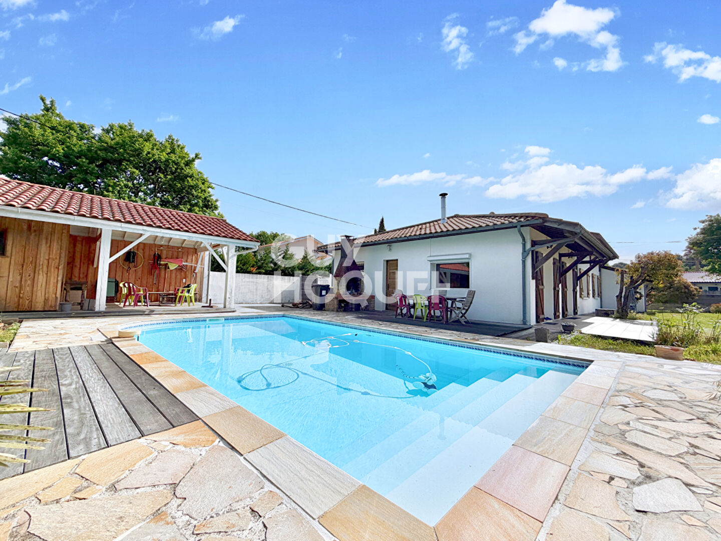 Charme, Calme et volumes à Meyran