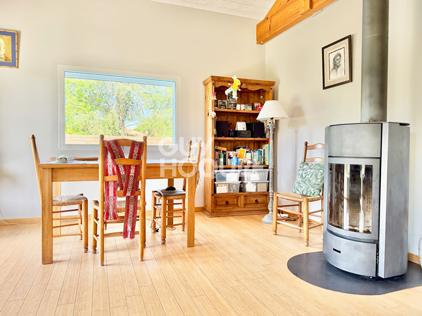 Charme, Calme et volumes à Meyran