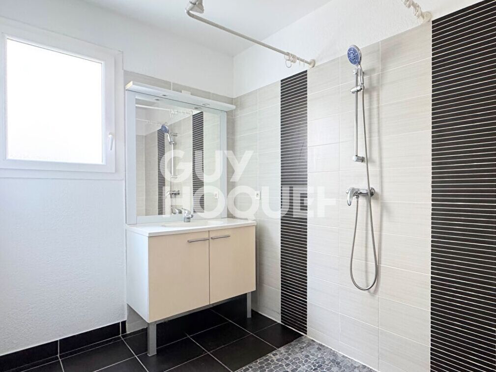 Coup de coeur : maison mitoyenne avec jardin en plein centre de Gujan-Mestras