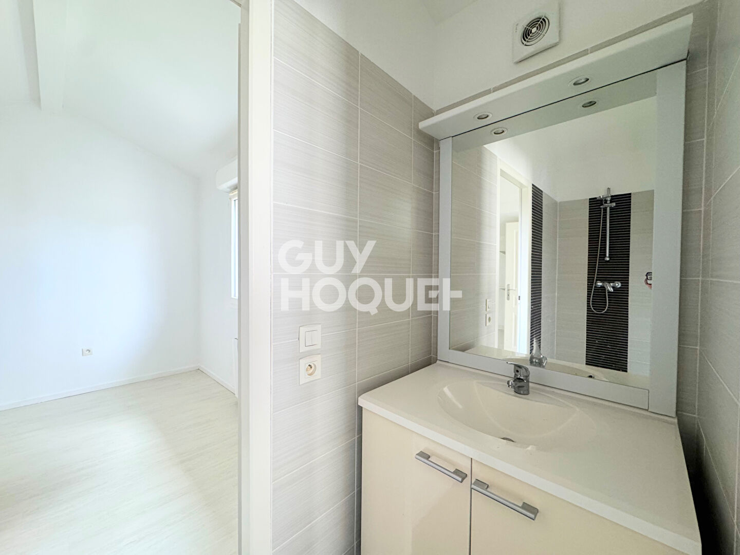 Coup de coeur : maison mitoyenne avec jardin en plein centre de Gujan-Mestras