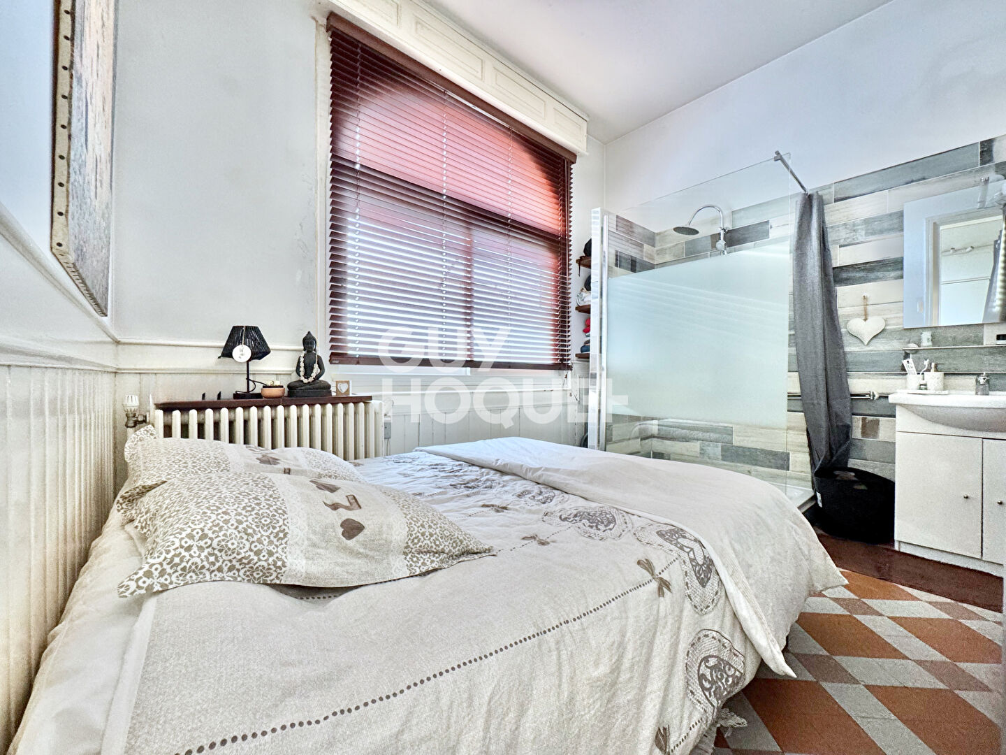 À 100 m du port - T2 avec extérieur 35 m² - Rare